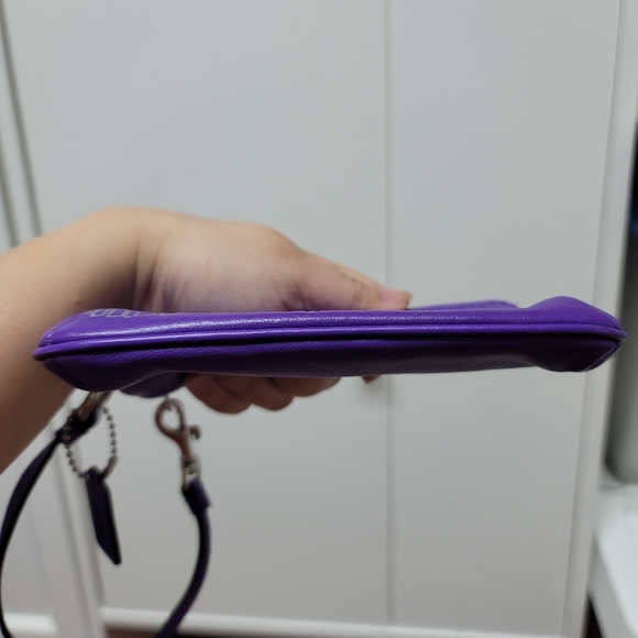 Coach Legacy Ultraviolet Wristlet - Picture 11 of 12